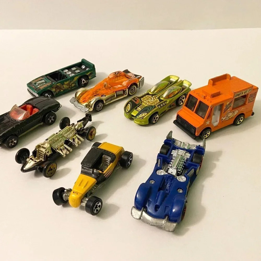 Vintage Hot Wheels Track T Road Rocket Corvette Splitting Image Saucey Sanders